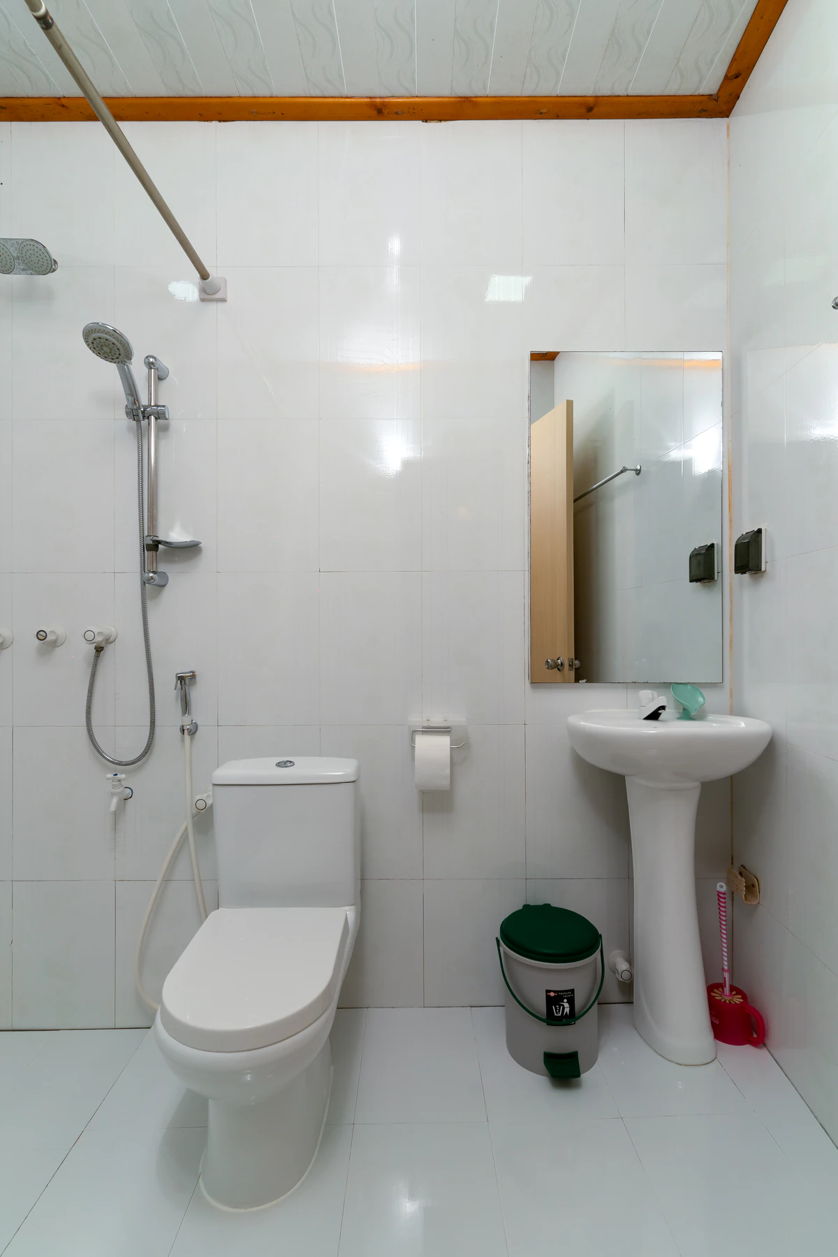 Bedroom two's ensuite bathroom